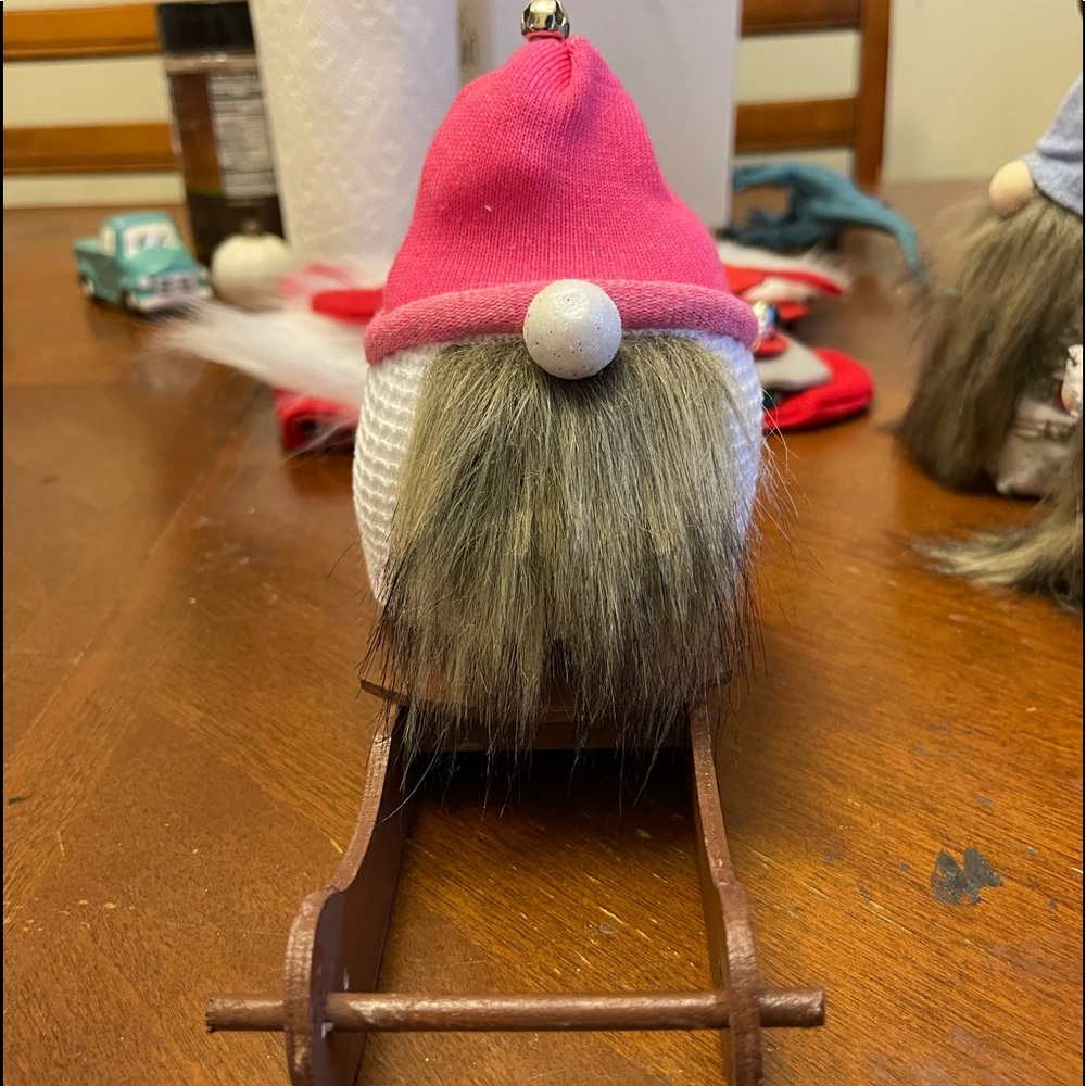 I’m selling homemade gnome